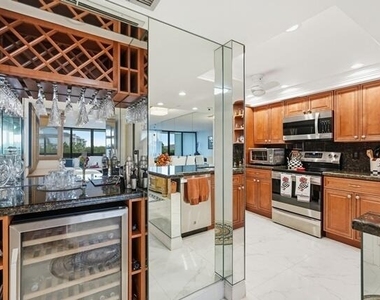 2400 Presidential Way - Photo Thumbnail 13