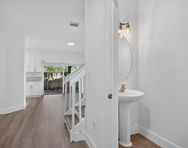 21952 Sw 93rd Place - Photo Thumbnail 5