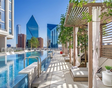 1801 N Pearl Street - Photo Thumbnail 23