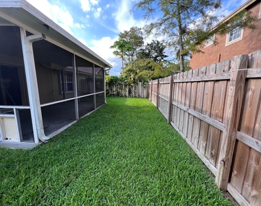 1596 Hawthorne Place - Photo Thumbnail 23
