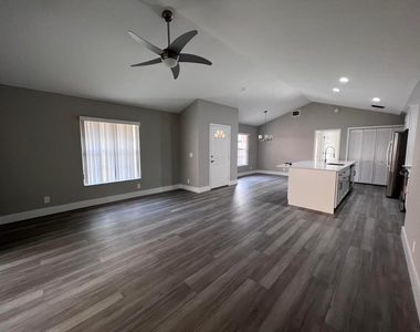 1596 Hawthorne Place - Photo Thumbnail 8