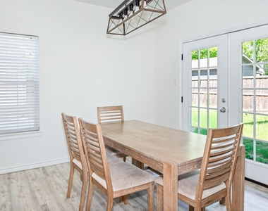 487 S Waco Street - Photo Thumbnail 6