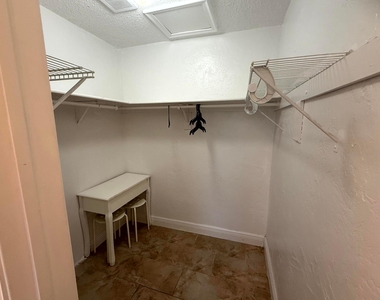 9331 Sw 166th Street - Photo Thumbnail 8