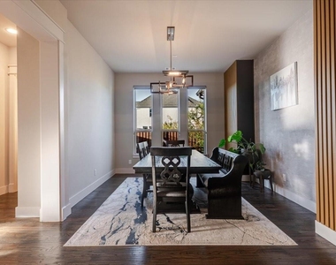 4102 Parkview Boulevard - Photo Thumbnail 5