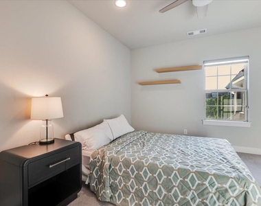 4102 Parkview Boulevard - Photo Thumbnail 25