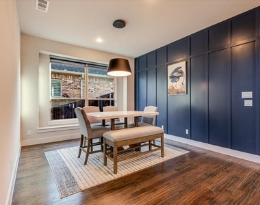 4102 Parkview Boulevard - Photo Thumbnail 6
