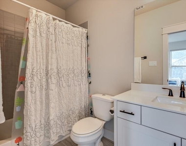 4102 Parkview Boulevard - Photo Thumbnail 23
