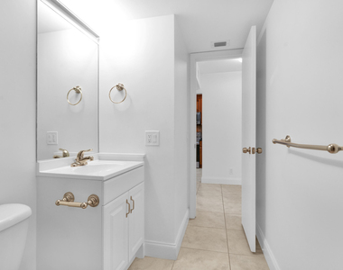 1252 S Military Trail - Photo Thumbnail 27
