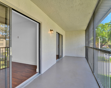 1252 S Military Trail - Photo Thumbnail 12