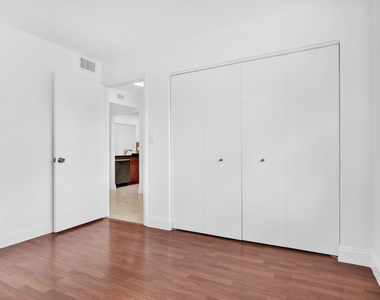 1252 S Military Trail - Photo Thumbnail 22