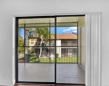 1252 S Military Trail - Photo Thumbnail 18