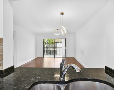 1252 S Military Trail - Photo Thumbnail 8