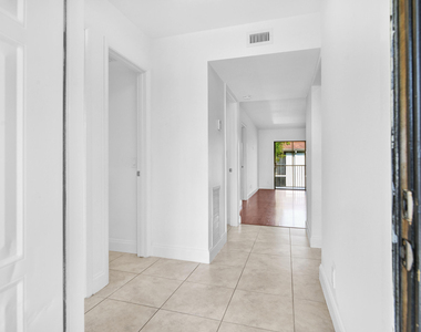 1252 S Military Trail - Photo Thumbnail 24