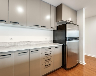 1200 Main Street - Photo Thumbnail 8