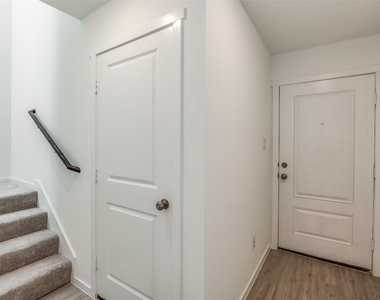 6301 Whimbrel Way - Photo Thumbnail 6