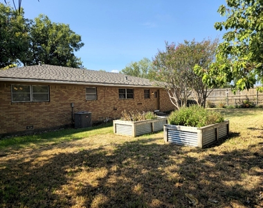 2711 Morton Street - Photo Thumbnail 17