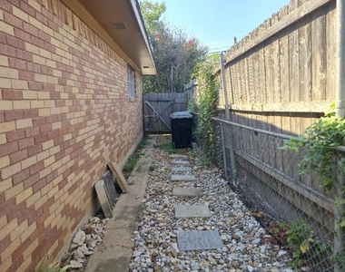2711 Morton Street - Photo Thumbnail 20