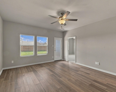 1203 Bridgewalk Drive - Photo Thumbnail 10