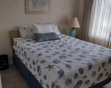 5527 Ne Gulfstream Way - Photo Thumbnail 20