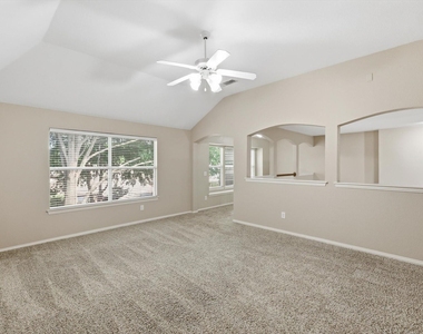 801 Coralberry Drive - Photo Thumbnail 24