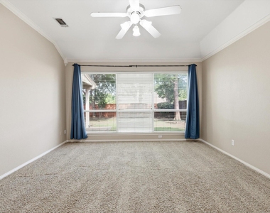801 Coralberry Drive - Photo Thumbnail 15