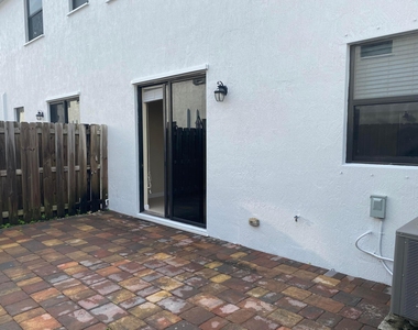 11269 Nw 88th Street - Photo Thumbnail 12
