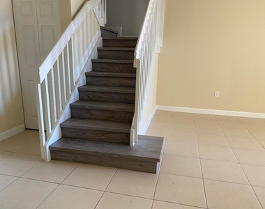 11269 Nw 88th Street - Photo Thumbnail 2