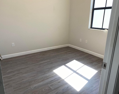 11269 Nw 88th Street - Photo Thumbnail 9
