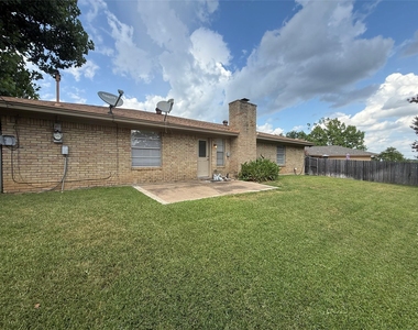 5912 Pleasant Hill Drive - Photo Thumbnail 10