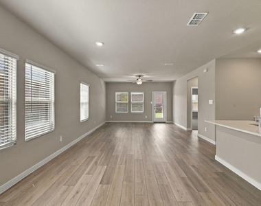 6014 Alderton Drive - Photo Thumbnail 9