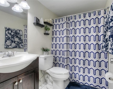 5665 W 20th Avenue - Photo Thumbnail 4