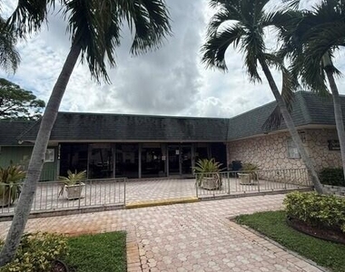 4141 Nw 90th Avenue - Photo Thumbnail 18