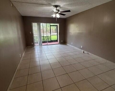 4141 Nw 90th Avenue - Photo Thumbnail 12