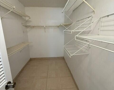 4141 Nw 90th Avenue - Photo Thumbnail 16
