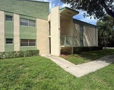 4141 Nw 90th Avenue - Photo Thumbnail 1