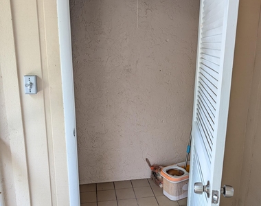 8599 Crater Terrace - Photo Thumbnail 15