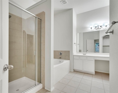 12618 Red Hawk Drive - Photo Thumbnail 23