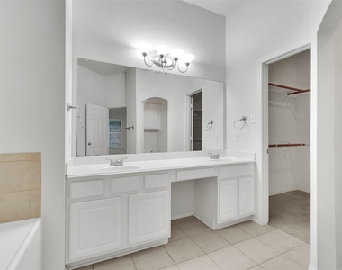 12618 Red Hawk Drive - Photo Thumbnail 24