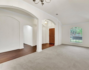 12618 Red Hawk Drive - Photo Thumbnail 10