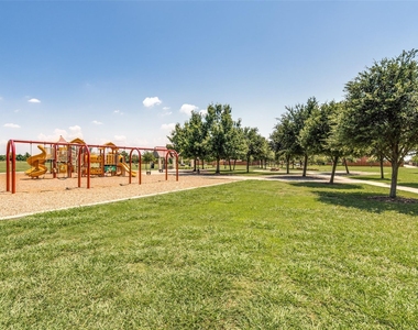12618 Red Hawk Drive - Photo Thumbnail 37