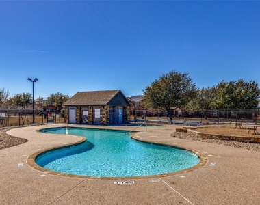 12618 Red Hawk Drive - Photo Thumbnail 39