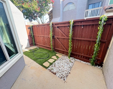 4242 N Capistrano Drive - Photo Thumbnail 7