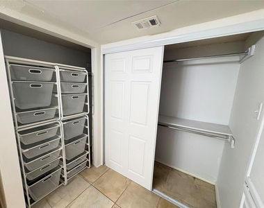 4242 N Capistrano Drive - Photo Thumbnail 10