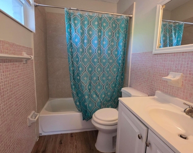 1826 Sherman Street - Photo Thumbnail 2