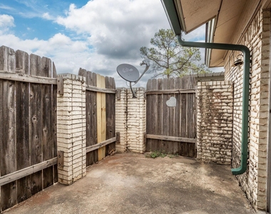 726 E Pecan Street - Photo Thumbnail 14