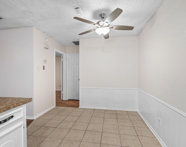 726 E Pecan Street - Photo Thumbnail 6
