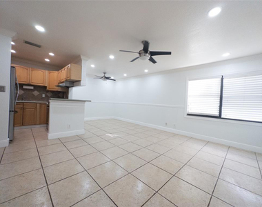 11783 Nw 30th Street - Photo Thumbnail 10