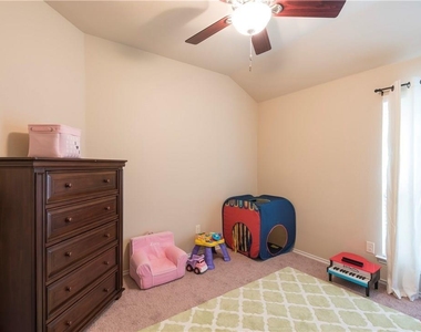 3514 Founders Way - Photo Thumbnail 7