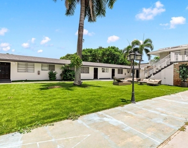 1826 Sherman Street - Photo Thumbnail 13