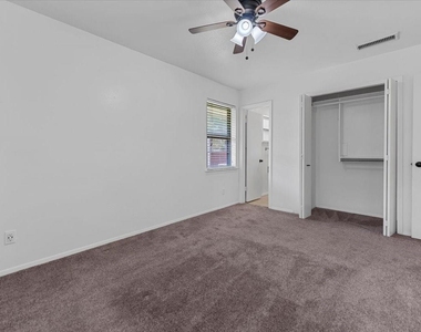 817 Warren Way - Photo Thumbnail 13